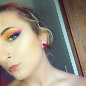 Meet your Posher, Katelyn
